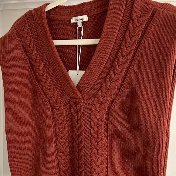 Darling Keen Vest in Sable color Size L - Picture 3 of 9